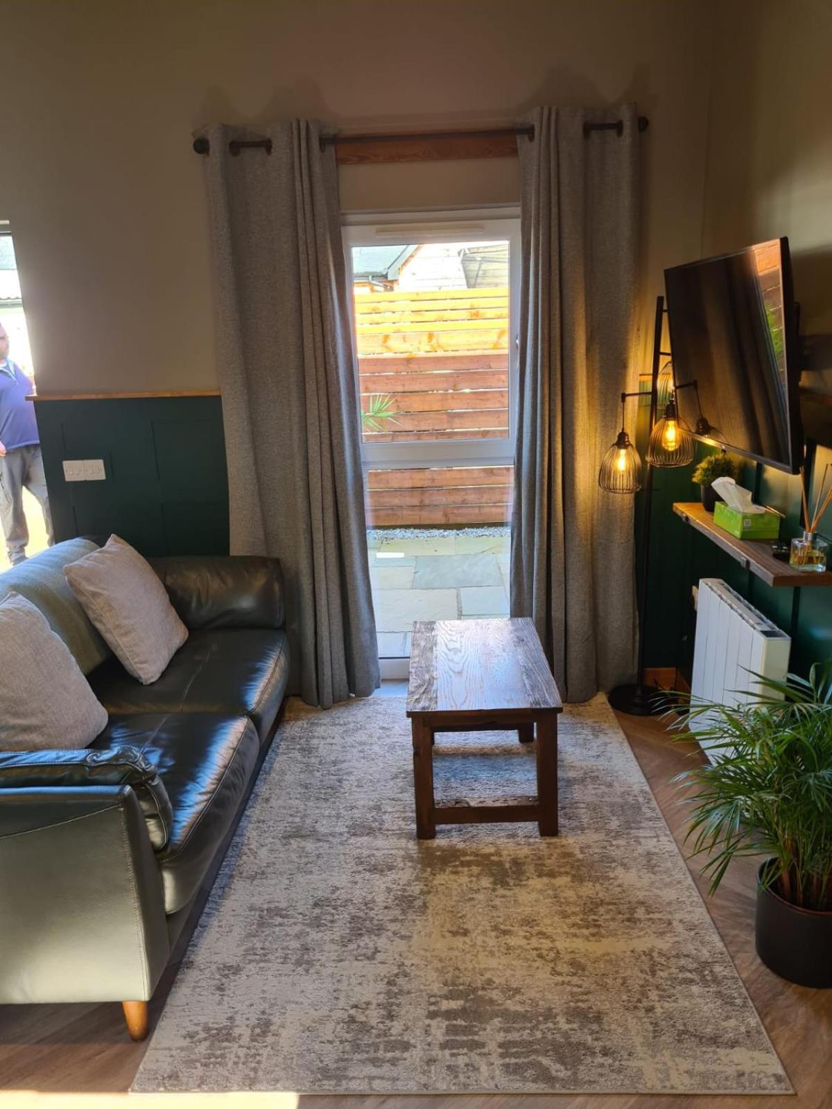 The Hide Apartment Ullapool Exterior photo